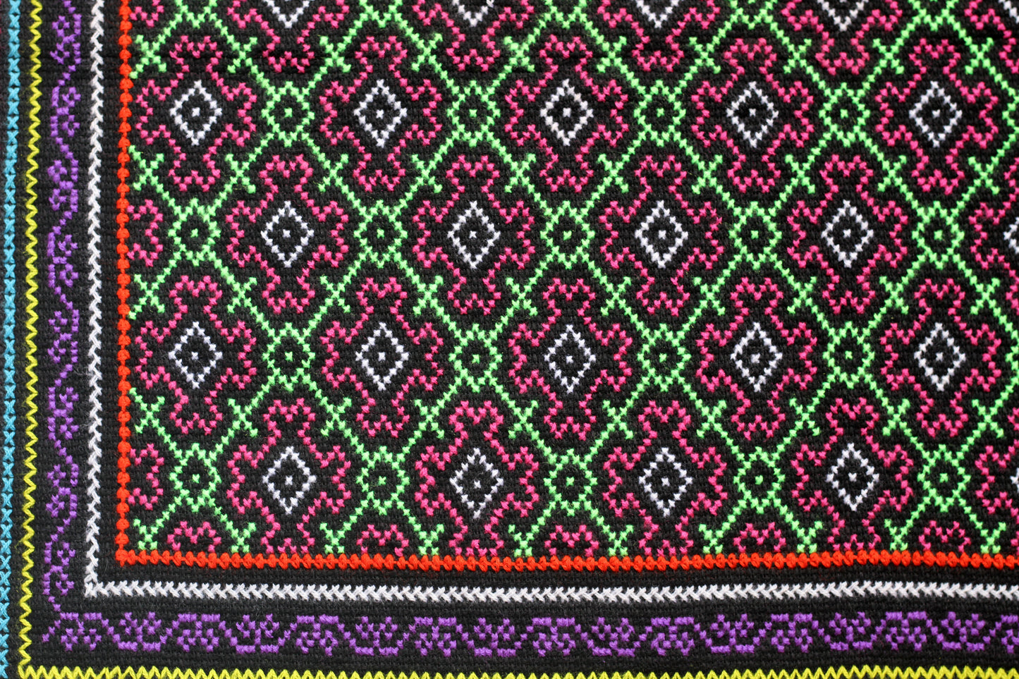 Shipibo Altartuch in Violett, 64x44cm - Schamanisches Tuch - Astrale Kraft - Silvia Ricopa - Sacred Weavings