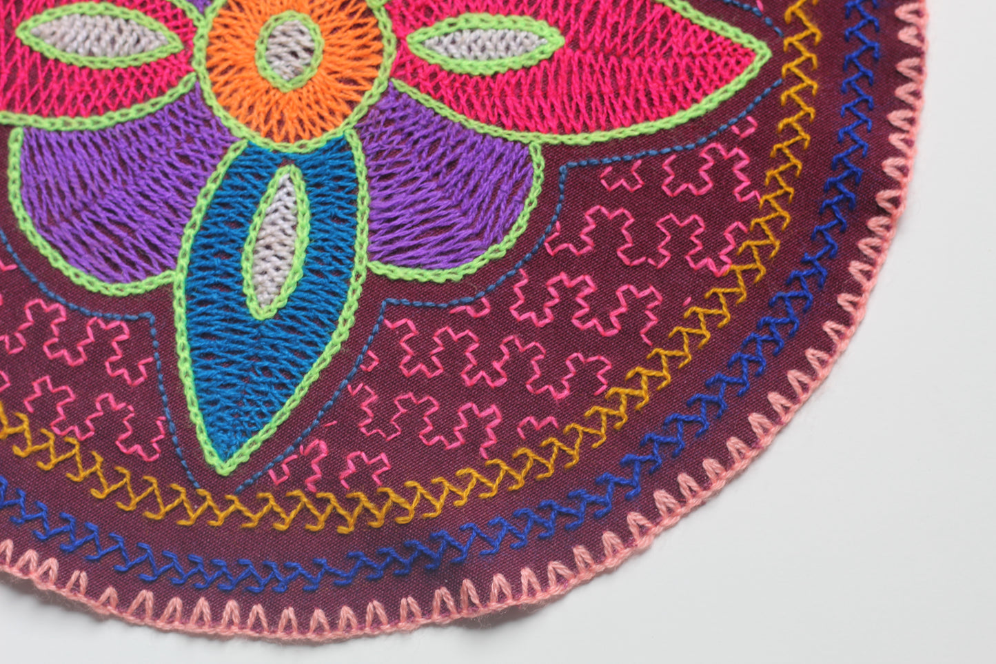 Shipibo-Conibo Aufnäher 22,5cm Diameter - "Florcita" - Sacred Weavings