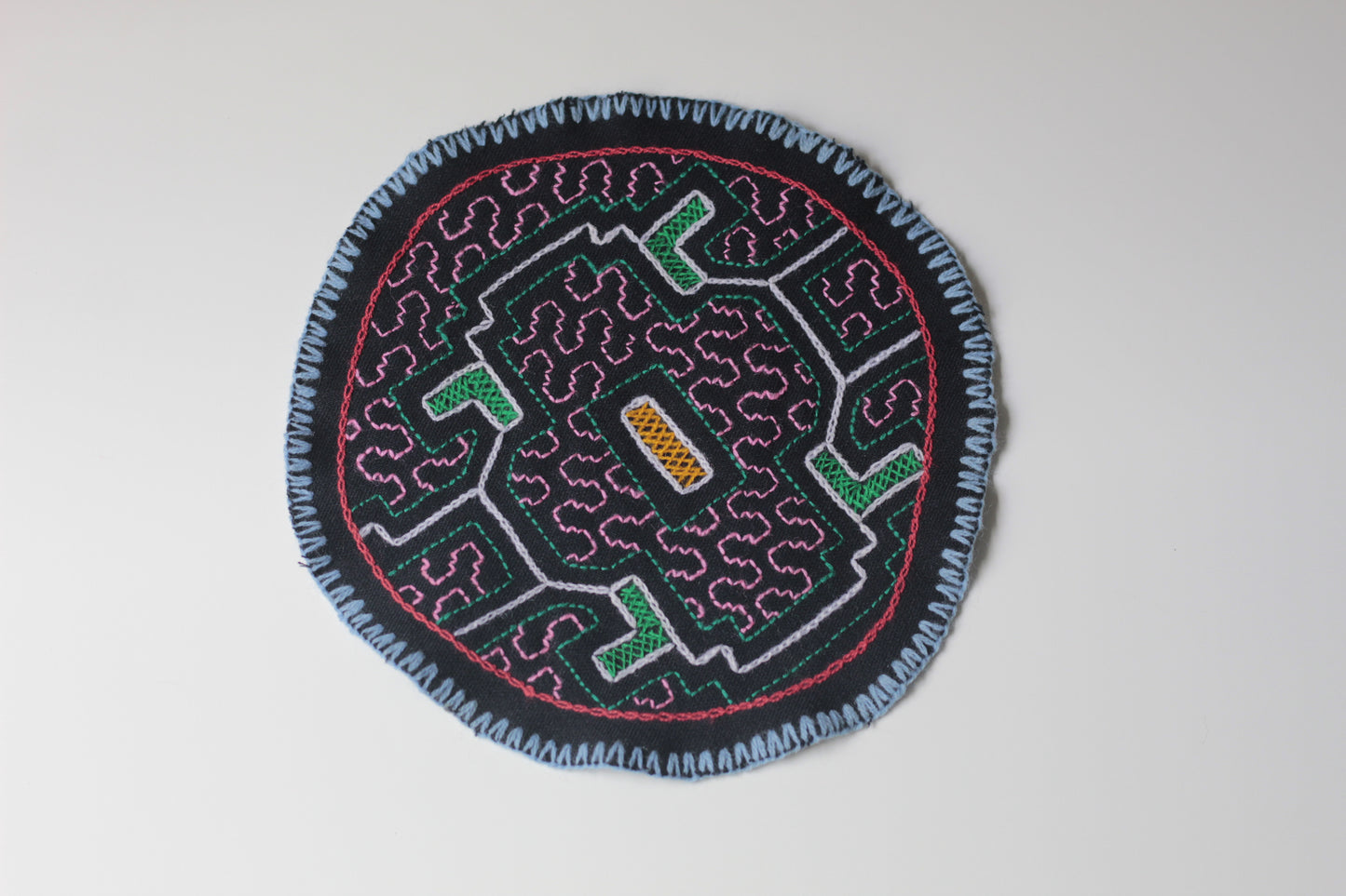 Shipibo Aufnäher - 13cm Diameter - Del Monte hacia el Mar - Sacred Weavings