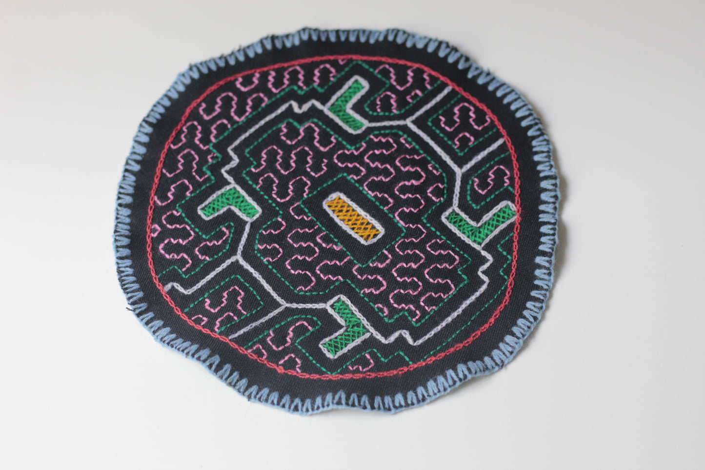 Shipibo Aufnäher - 13cm Diameter - Del Monte hacia el Mar - Sacred Weavings