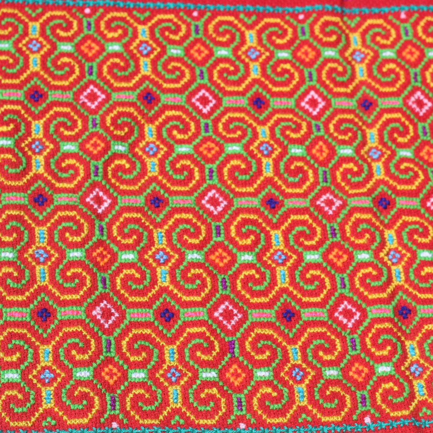 Shipibo Altartuch in Rot, 64x44cm - Schamanisches Tuch - Kraft des Feuers - Sacred Weavings