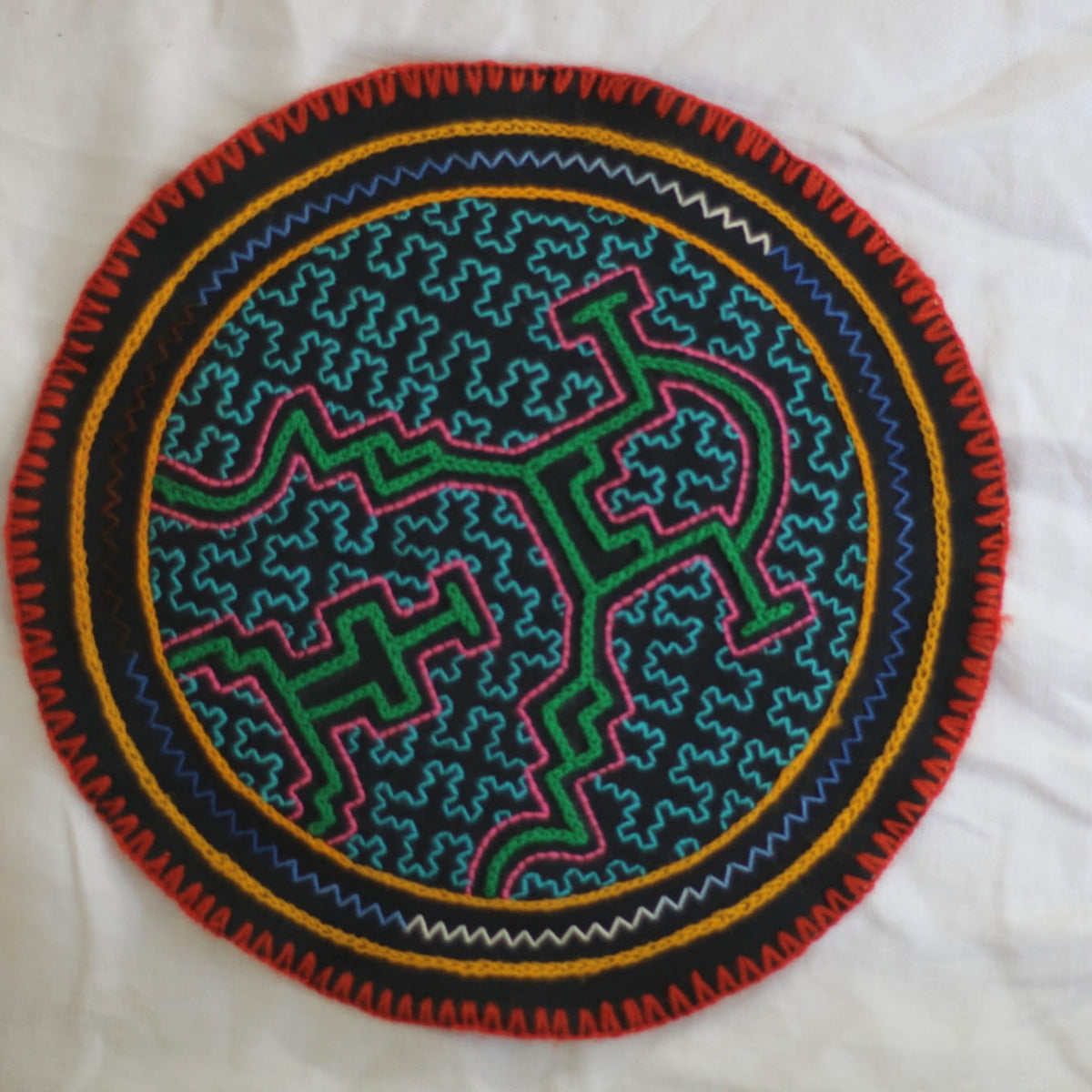 Shipibo patch - 13cm Diameter - Green Power