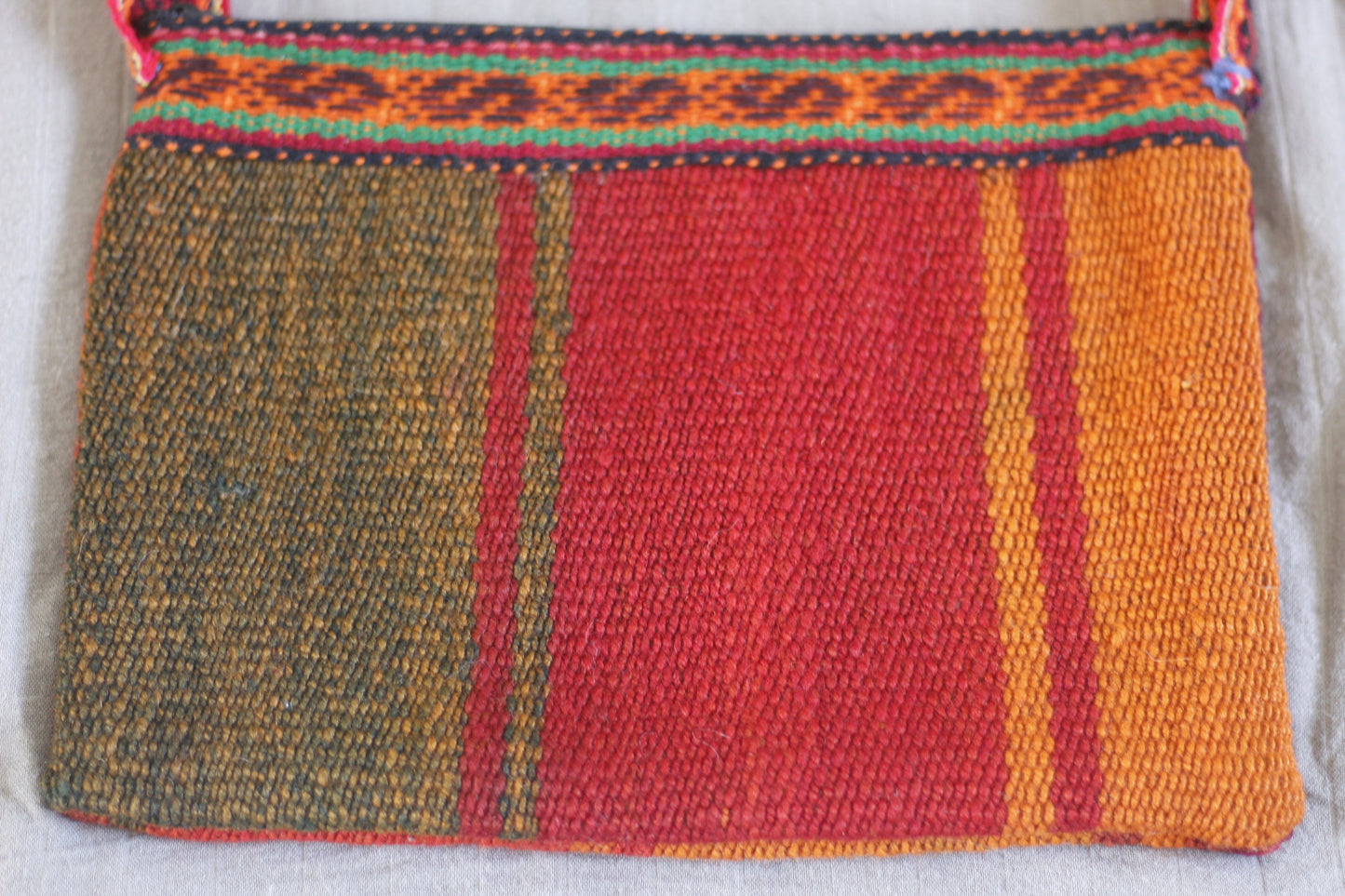 Handgewebte Wolltasche - Später Sonnenuntergang - 26x20cm - Sacred Weavings
