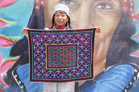 Erben der Weber: Die Shipibo-Conibo als Hüter antiker Traditionen - Sacred Weavings