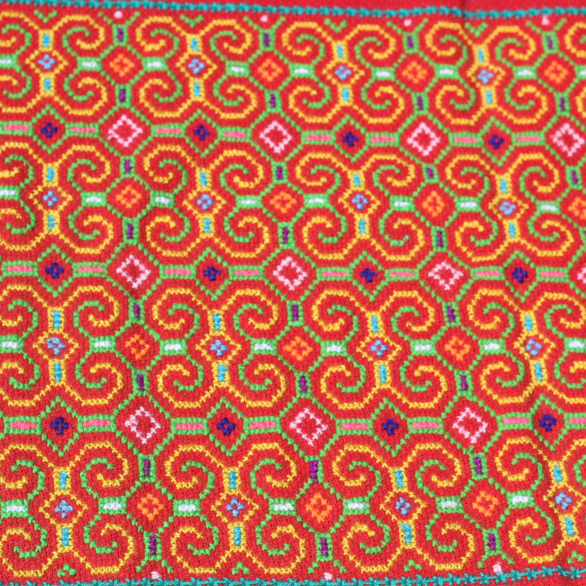 Shipibo Altartuch in Rot, 64x44cm - Schamanisches Tuch - Kraft des Feuers - Sacred Weavings 