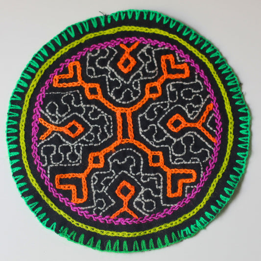 Shipibo Aufnäher - 13cm Diameter - Color de la Selva - Sacred Weavings 