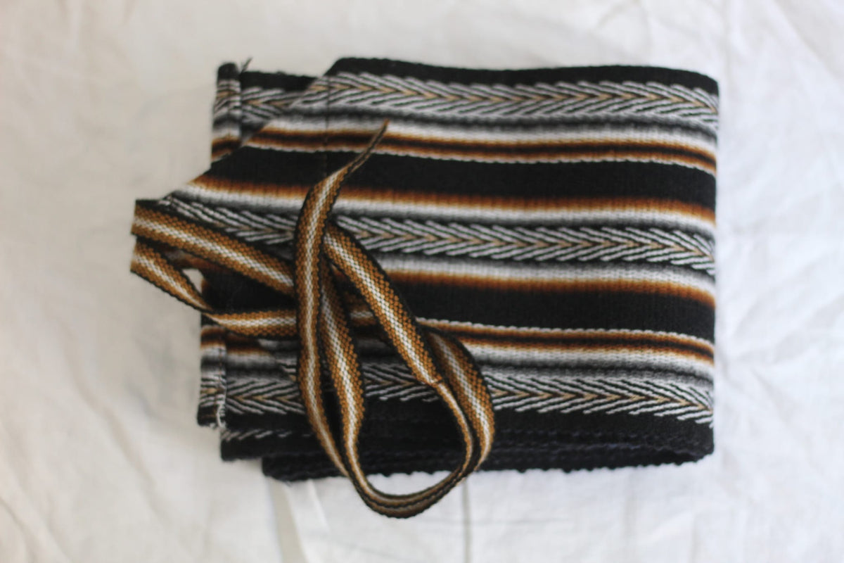 Handgewobener Chumpi-Gürtel aus Perú