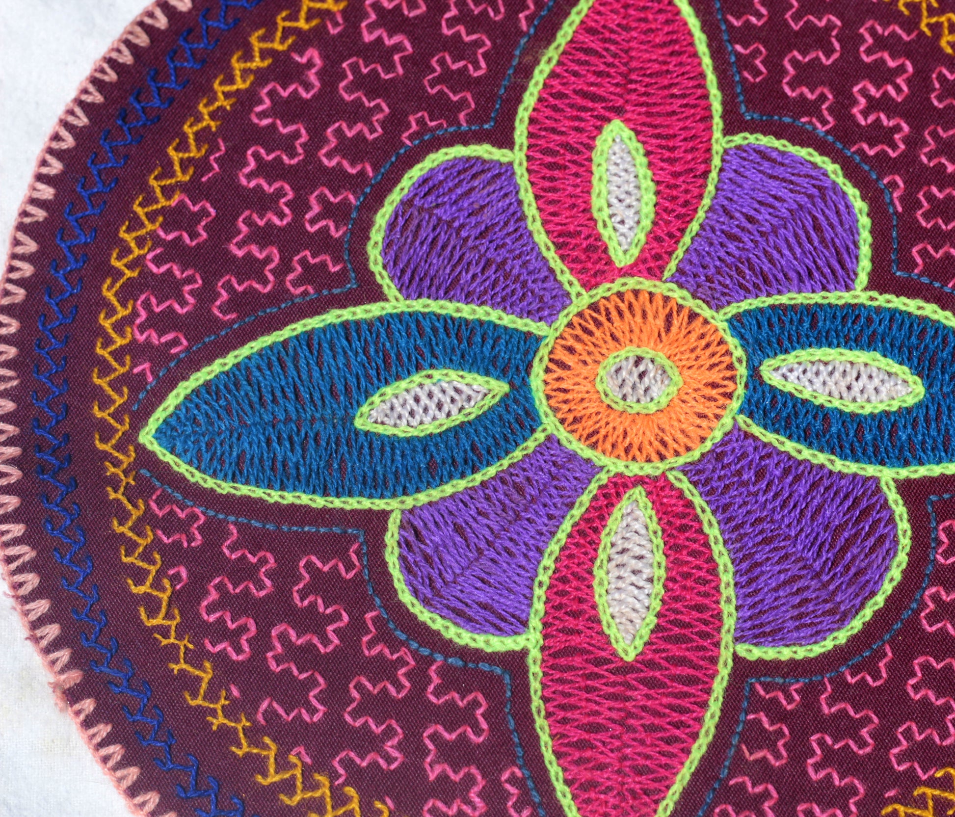 Shipibo-Conibo Aufnäher 22,5cm Diameter - "Florcita" - Sacred Weavings 