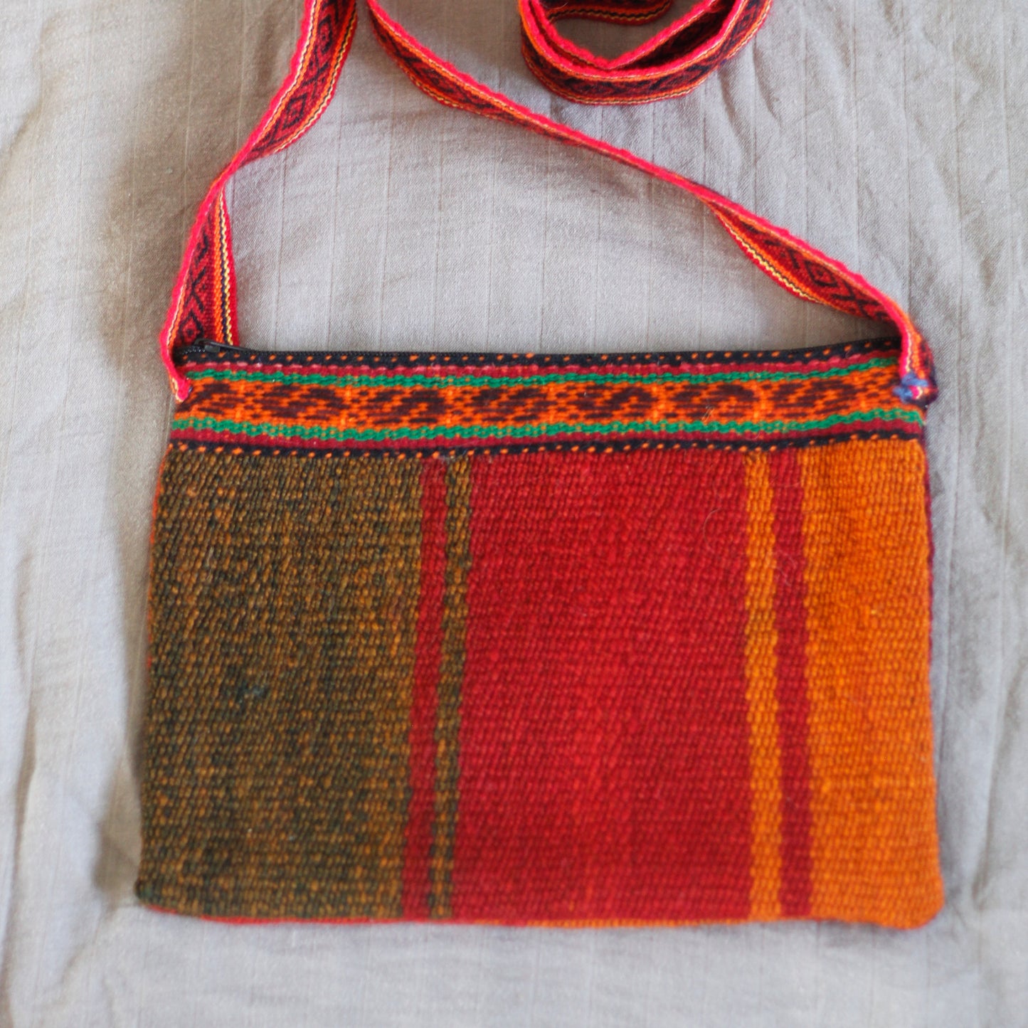 Handgewebte Wolltasche - Später Sonnenuntergang - 26x20cm - Sacred Weavings 