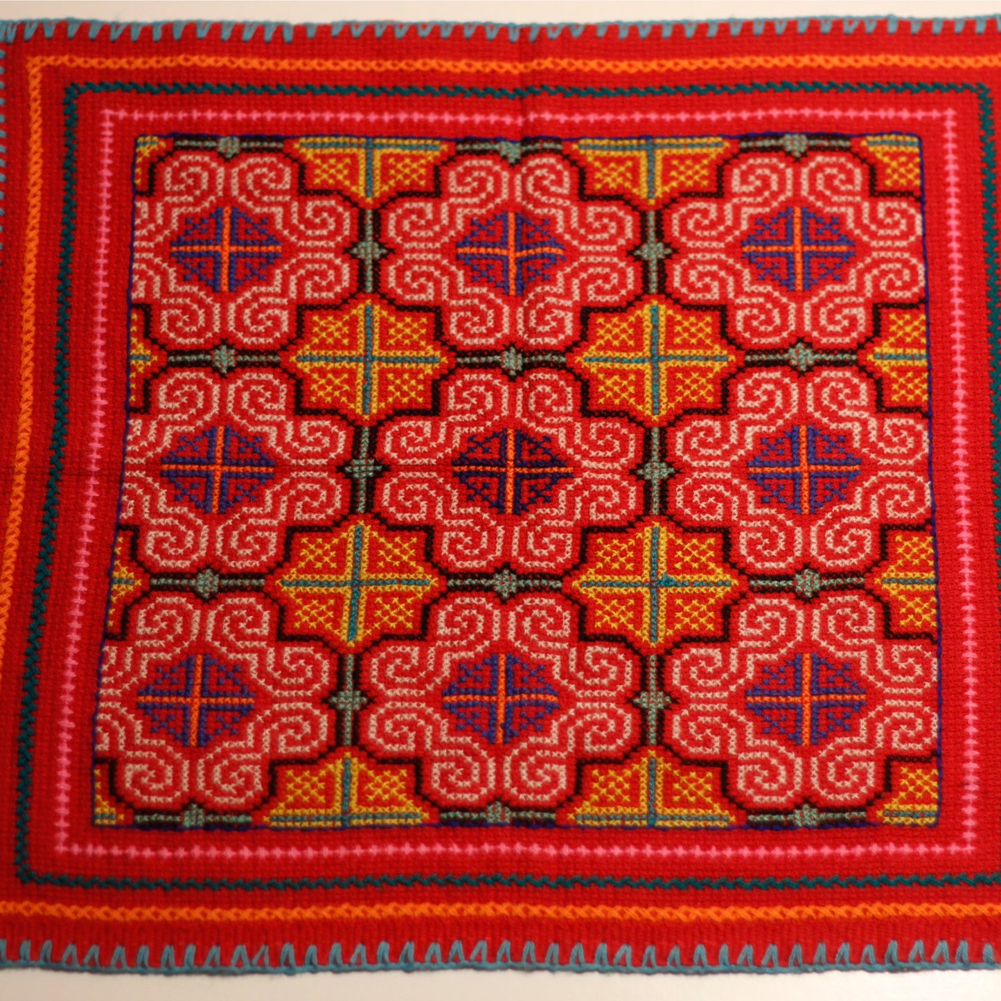 Shipibo Altar Tuch in Rot, 38x35cm - Sacred Weavings 