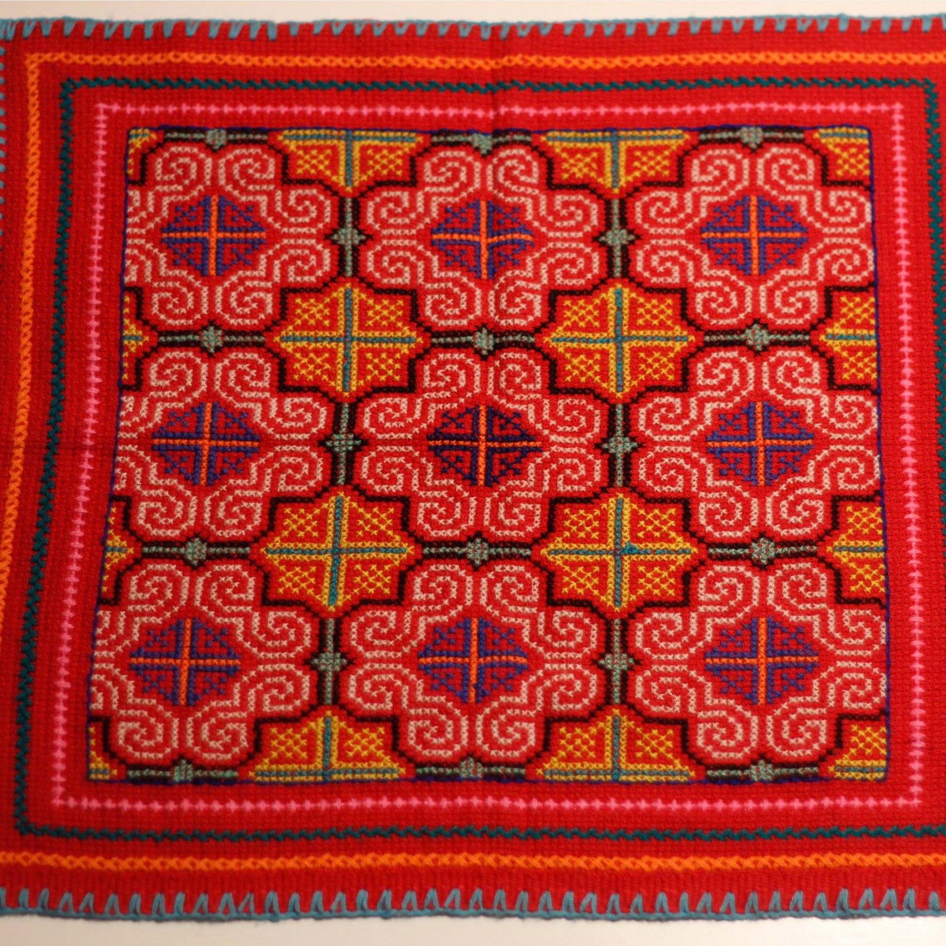 Shipibo Altar Tuch in Rot, 38x35cm - Sacred Weavings 