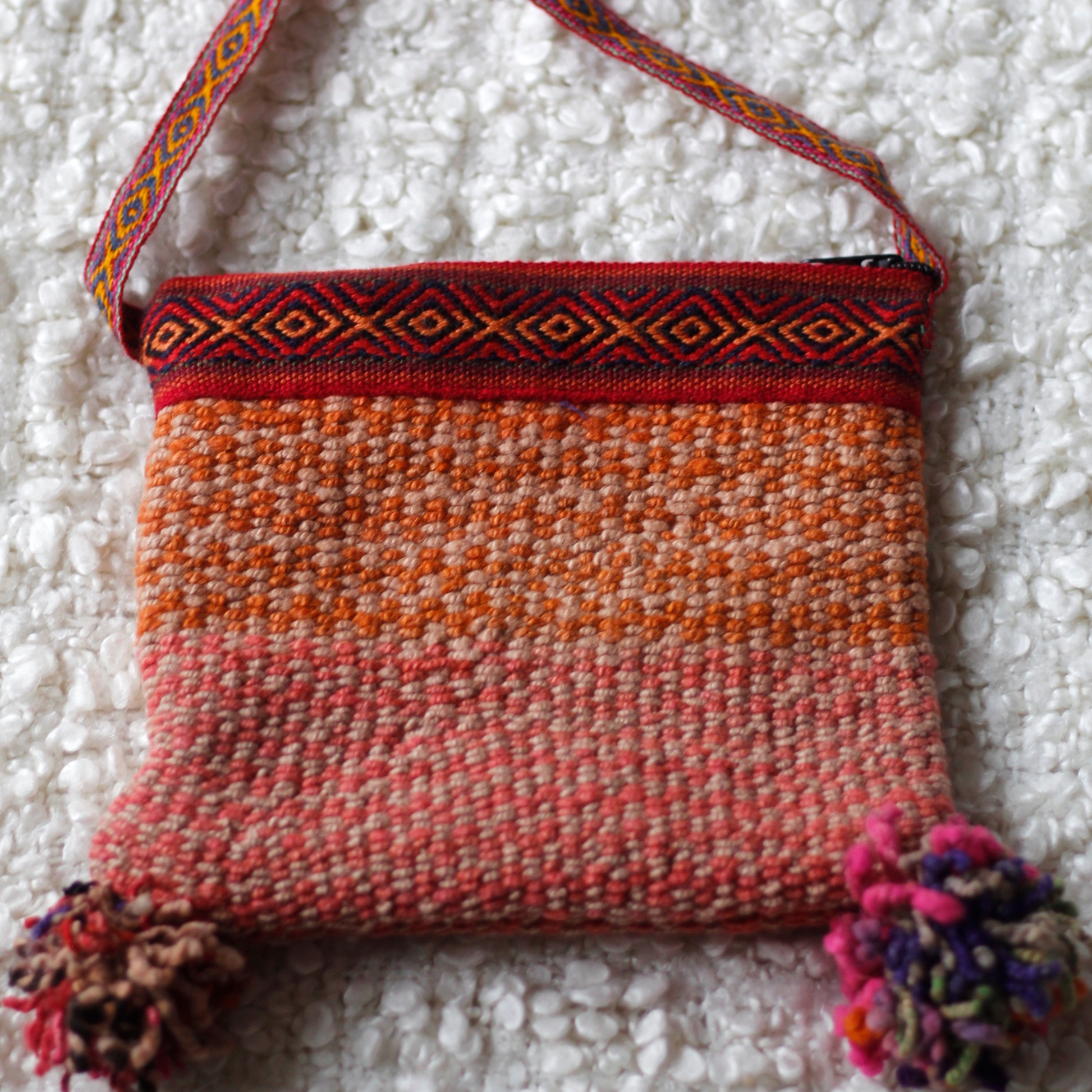 Handgewebte Wolltasche - Lebhaft ethnisch gemustert - Orange Sunshine - Sacred Weavings 