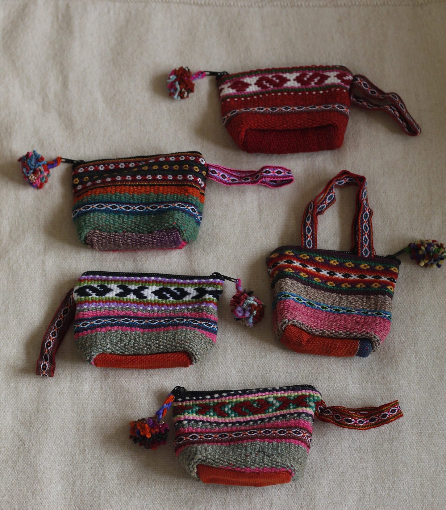Peruanischer Geldbeutel aus Wolle - Handgefertigt - Sacred Weavings 