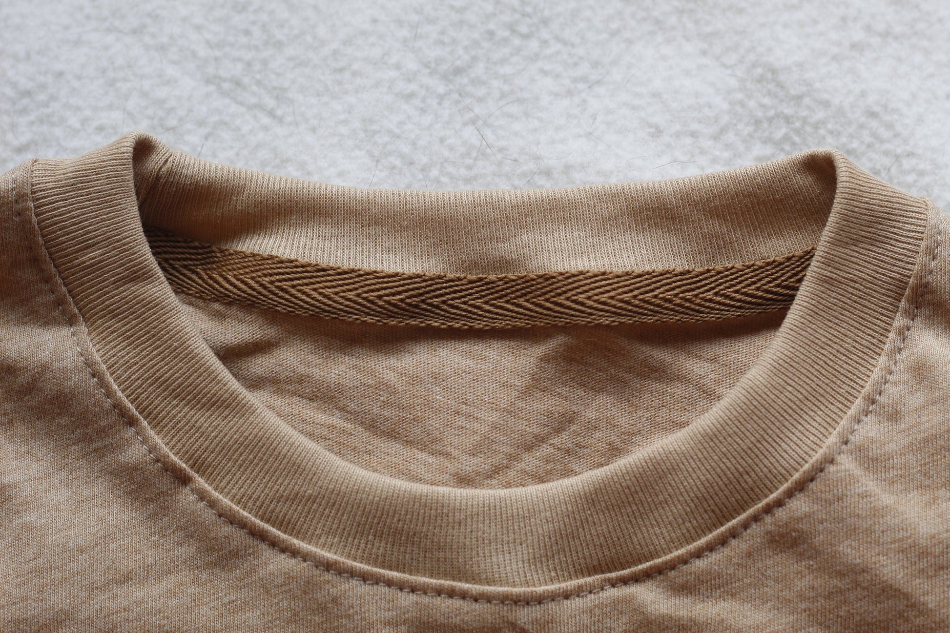 Bio Baumwoll-T-Shirt mit Hirsch Motiv - Naturbelassen - Puro Amor - Sacred Weavings 