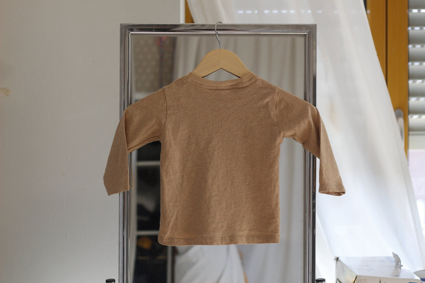 Bio Langarm Baumwoll-T-Shirt für Kinder mit Rentier Druck - Naturbelassen - Puro Amor - Sacred Weavings 