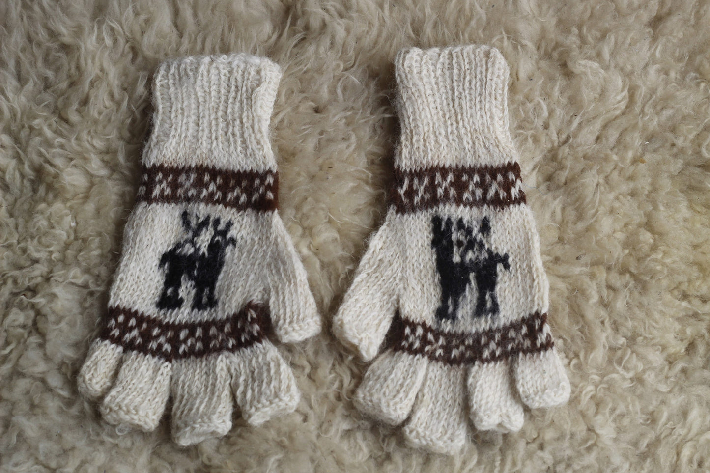 Fingerlose Alpaka Handschuhe mit  Alpaka Design - Sacred Weavings 